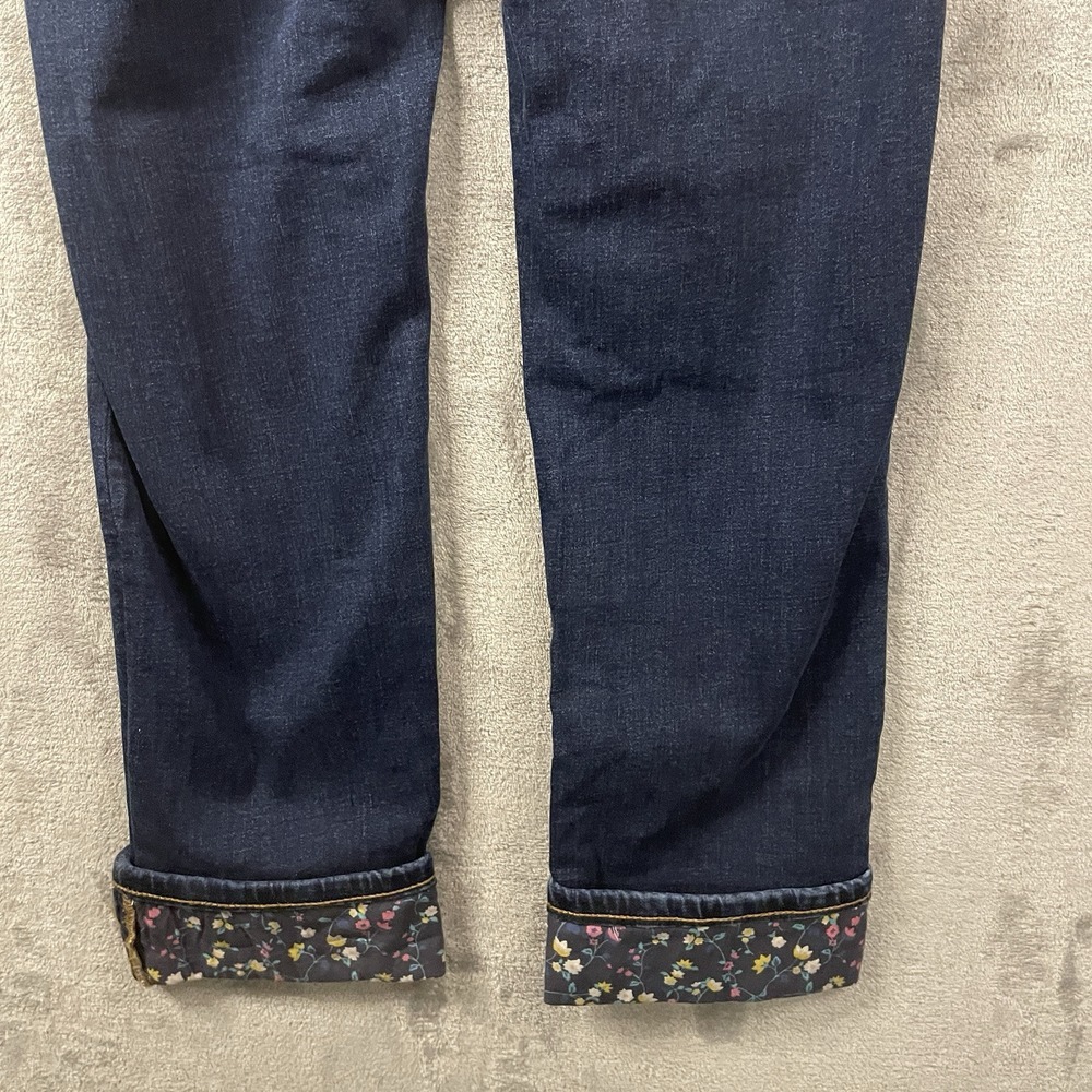 D & Co Women's 6 Denim Blue Jeans with Floral Cuff Stretch - Picture 5 of 8